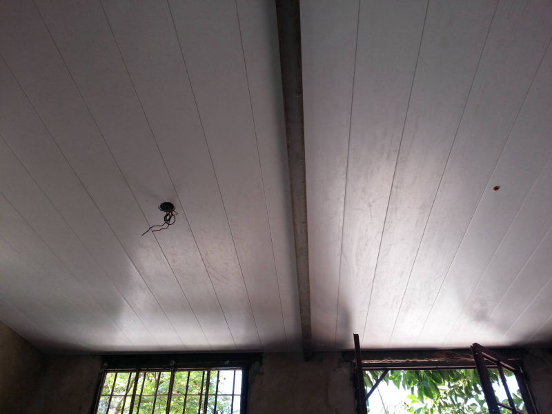 Armado de cielorraso de PVC
